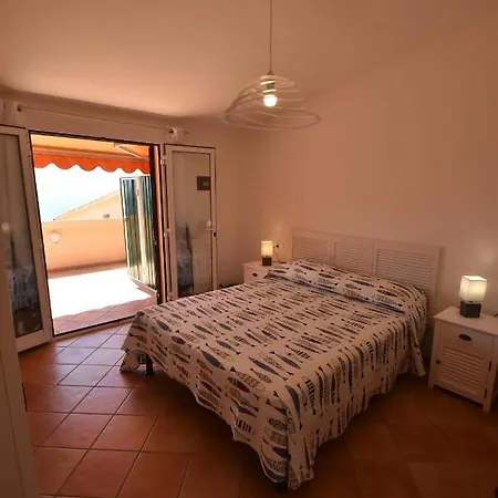 Route 25 - Cavoli - Vista Mare, Con Clima, Terrazza E Posto Auto * Spiaggia di Cavoli