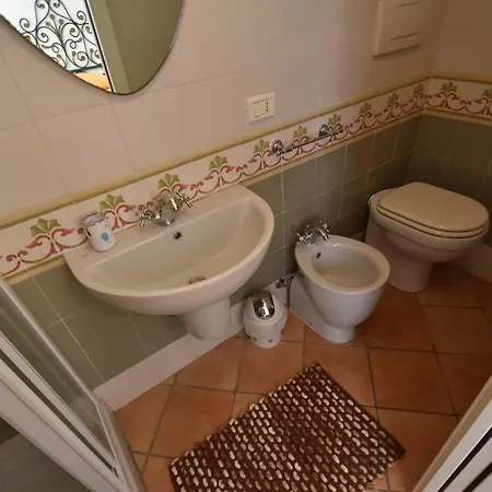 Route 25 - Cavoli - Vista Mare, Con Clima, Terrazza E Posto Auto