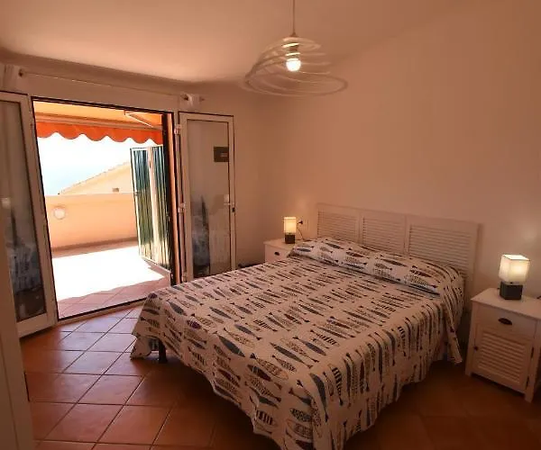 Route 25 - Cavoli - Vista Mare, Con Clima, Terrazza E Posto Auto * Spiaggia di Cavoli