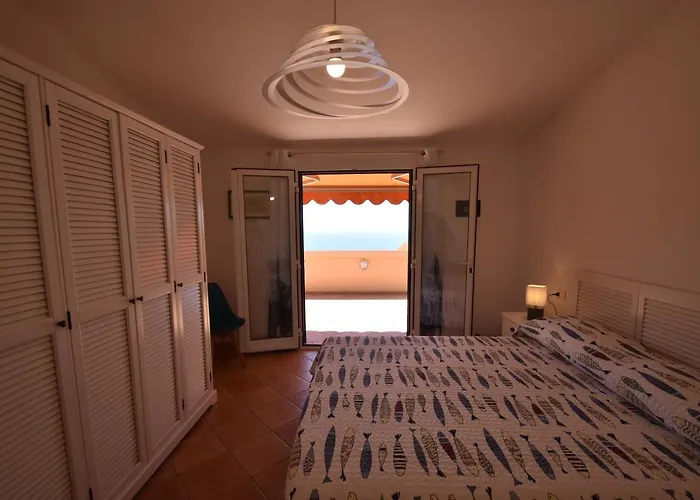 Route 25 - Cavoli - Vista Mare, Con Clima, Terrazza E Posto Auto * Spiaggia di Cavoli