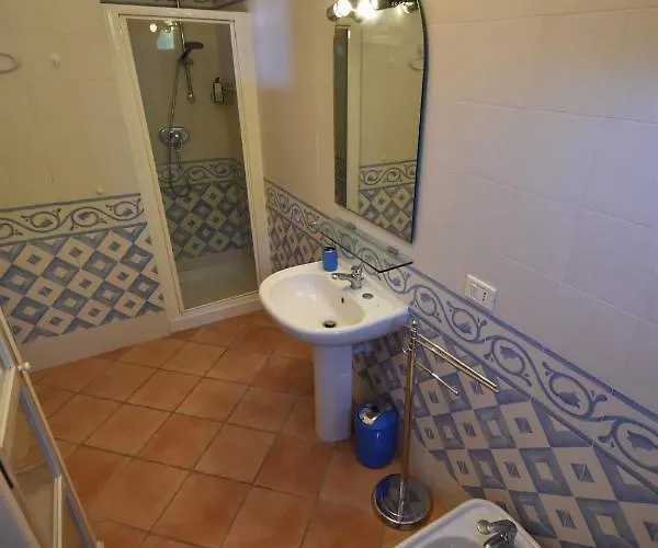 Route 25 - Cavoli - Vista Mare, Con Clima, Terrazza E Posto Auto