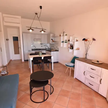 Apartment Route 25 - Cavoli - Vista Mare, Con Clima, Terrazza E Posto Auto *